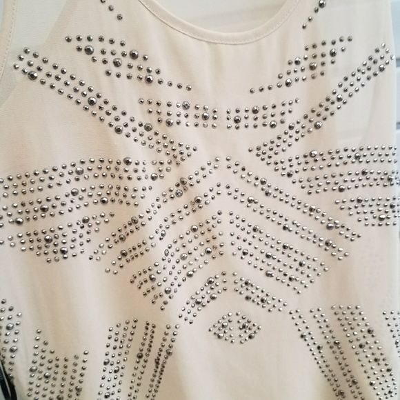 Top - Picture 4 of 6